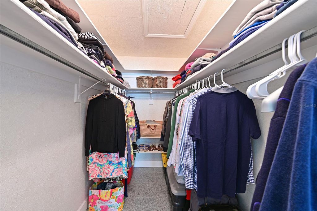 Image 26 of property listing at 9426 ANDOVER CIRCLE, Bradenton, FL 34210