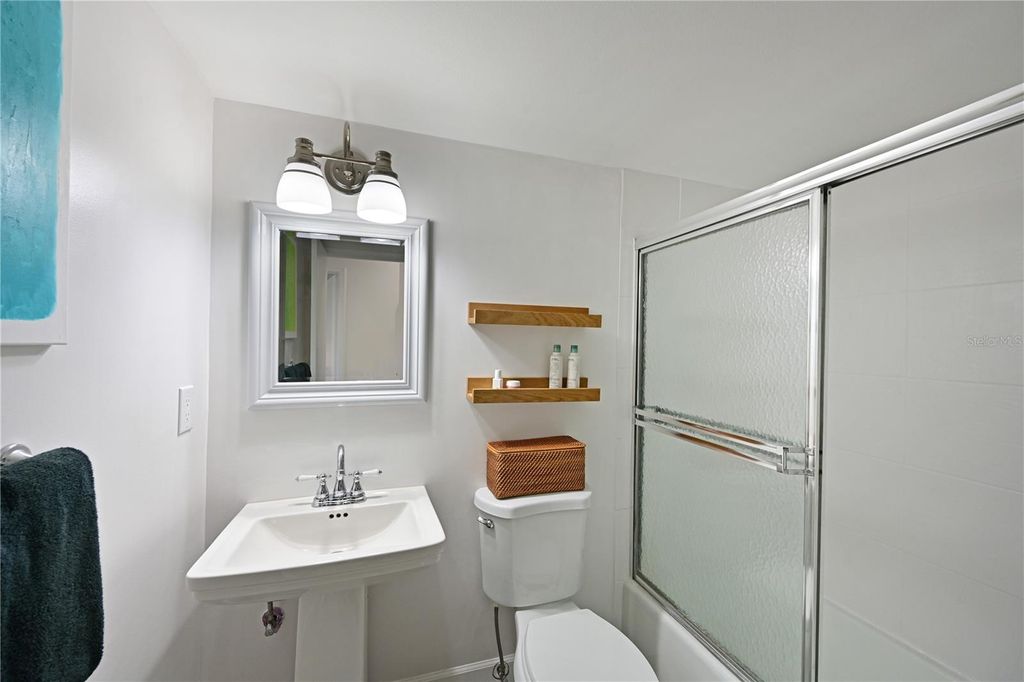 Image 29 of property listing at 9426 ANDOVER CIRCLE, Bradenton, FL 34210