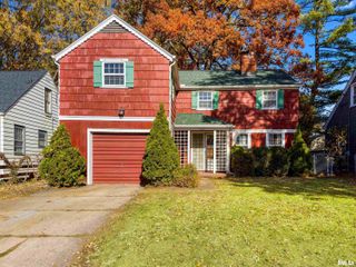 915 E ELMHURST Avenue, Peoria, IL 61603