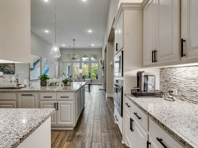 122 Ballantyne Drive, Montgomery, TX 77316