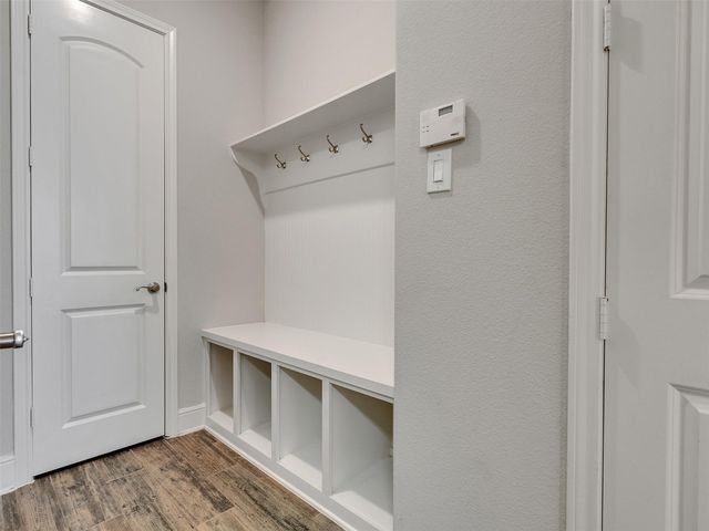 122 Ballantyne Drive, Montgomery, TX 77316