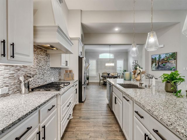 122 Ballantyne Drive, Montgomery, TX 77316