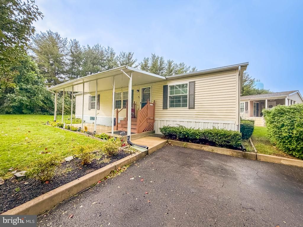 2304 BROWNSVILLE RD #M-1, Feasterville Trevose, PA 19053 — exterior