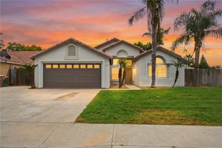 5201 Sierra Caves Avenue, Bakersfield, CA 93313