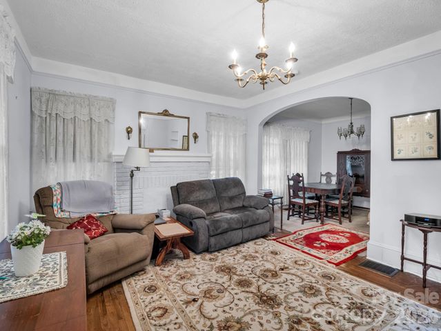 813 Montreat Road, Black Mountain, NC 28711