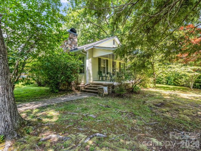 813 Montreat Road, Black Mountain, NC 28711