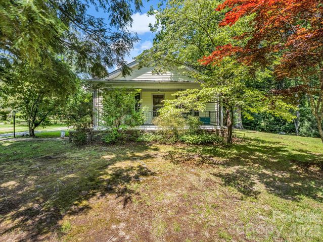 813 Montreat Road, Black Mountain, NC 28711