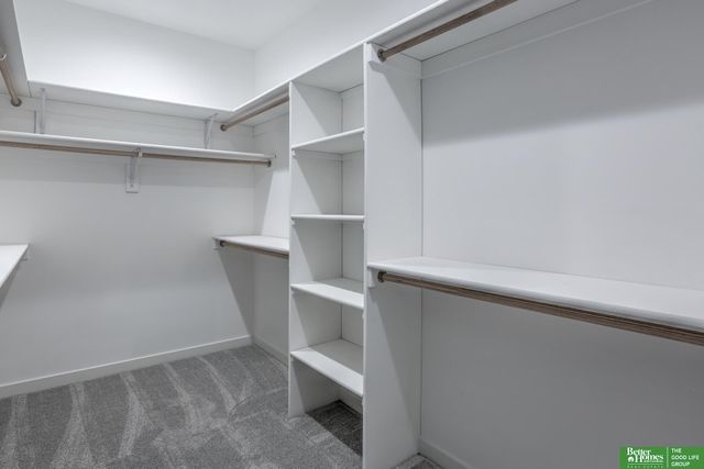 5807 N 197th Street, Elkhorn, NE 68022