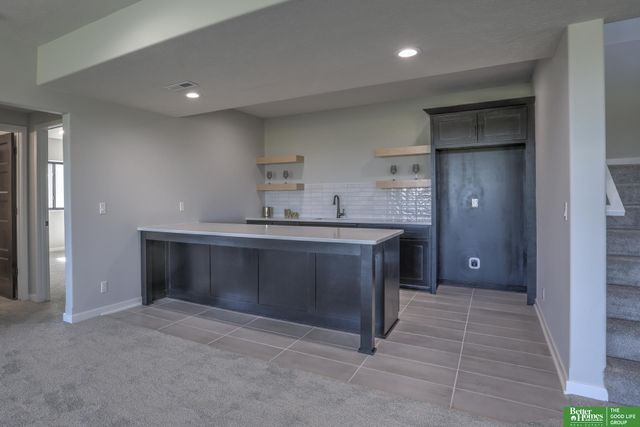 5807 N 197th Street, Elkhorn, NE 68022