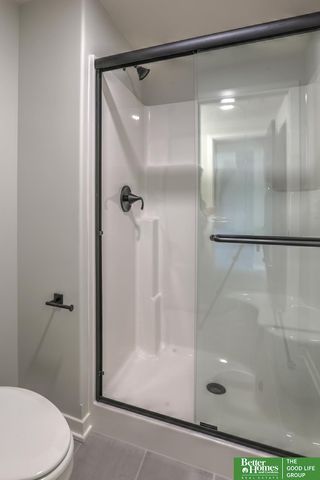 5807 N 197th Street, Elkhorn, NE 68022