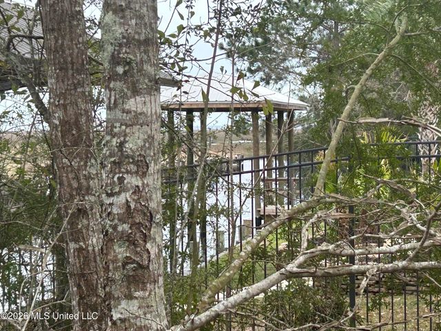 2462 Iki Place, Diamondhead, MS 39525