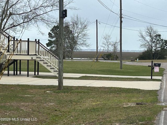 2462 Iki Place, Diamondhead, MS 39525