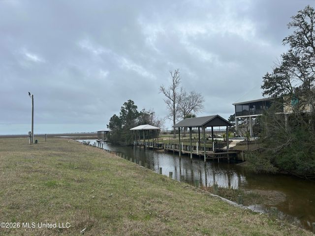 2462 Iki Place, Diamondhead, MS 39525