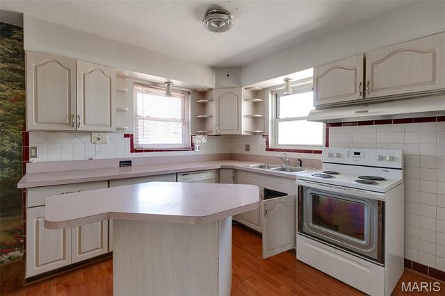 2 Gimlin Place, Unincorporated, MO 63138