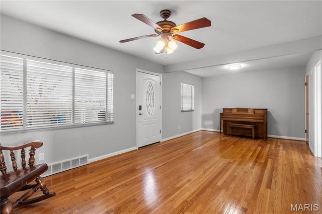 424 Tiffany Drive, St Louis, MO 63123