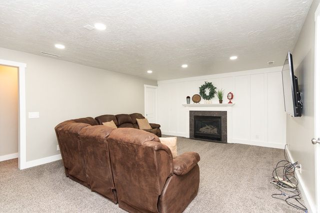 7367 S 2480 W, West Jordan, UT 84084