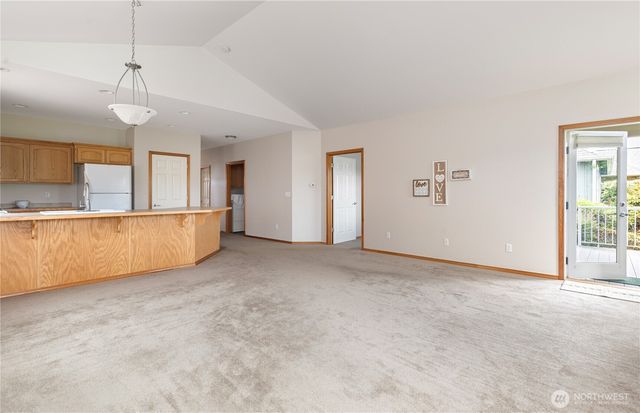 2358 SW Winchester Street, Oak Harbor, WA 98277