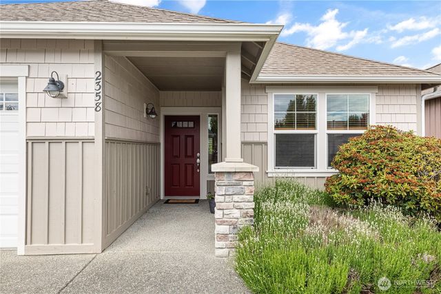 2358 SW Winchester Street, Oak Harbor, WA 98277