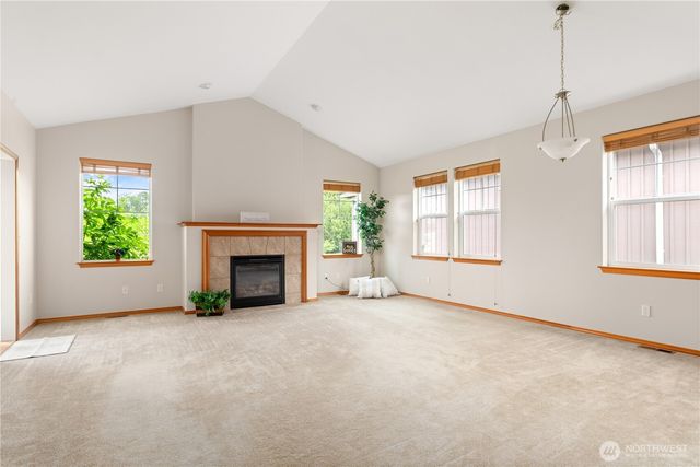 2358 SW Winchester Street, Oak Harbor, WA 98277