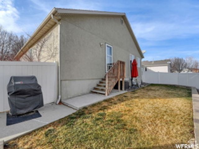 10541 S JUNIPER HILLS DR, South Jordan, UT 84009