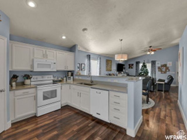 10541 S JUNIPER HILLS DR, South Jordan, UT 84009