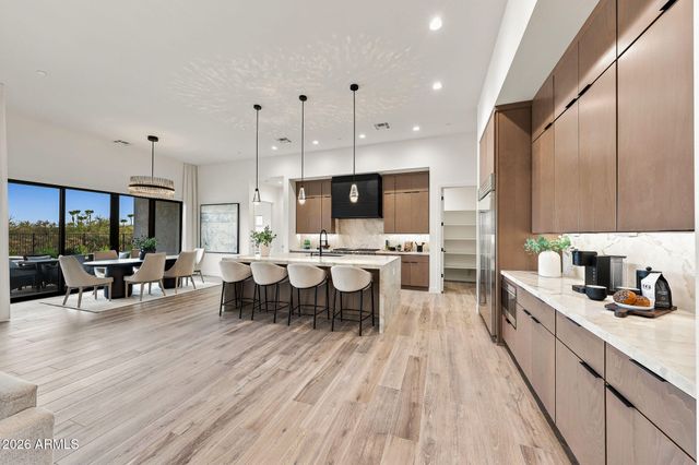 1644 E CREEK CANYON Road, Phoenix, AZ 85086