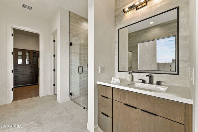 1644 E CREEK CANYON Road, Phoenix, AZ 85086