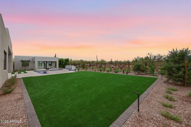 1644 E CREEK CANYON Road, Phoenix, AZ 85086