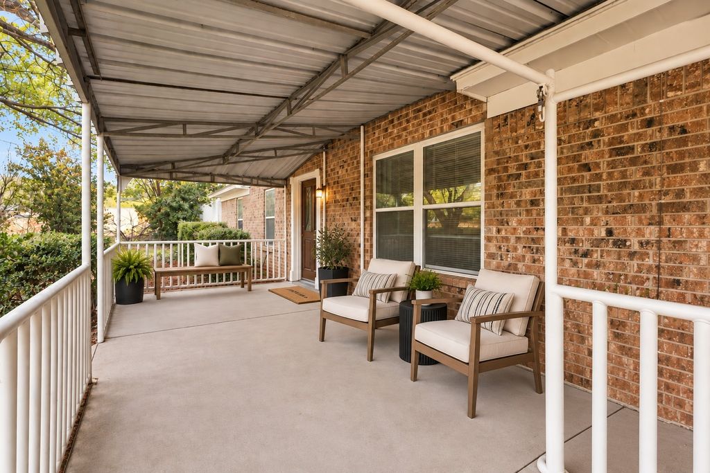 116 Eastridge Drive, Springtown, TX 76082 — photo 2