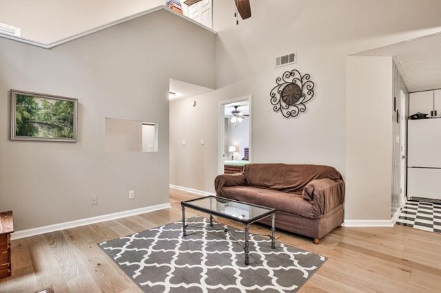 2136 River Heights Walk SE, Marietta, GA 30067
