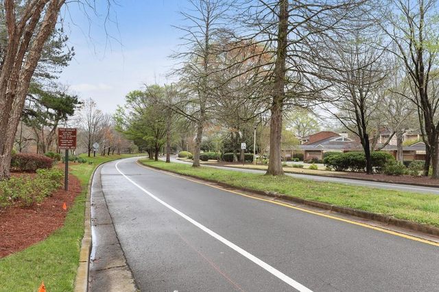 2136 River Heights Walk SE, Marietta, GA 30067