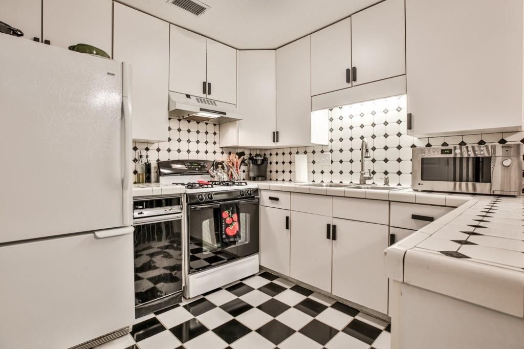 2136 River Heights Walk SE, Marietta, GA 30067