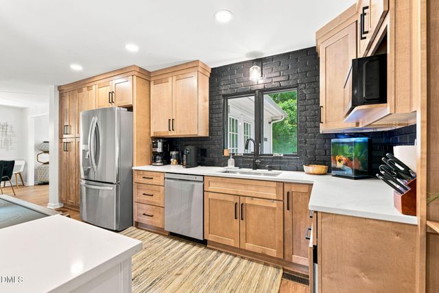 1450 Old Coach Road, Kernersville, NC 27284