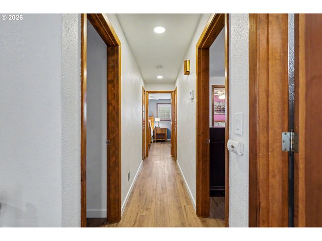 4345 JACKPINE St, Salem, OR 97305