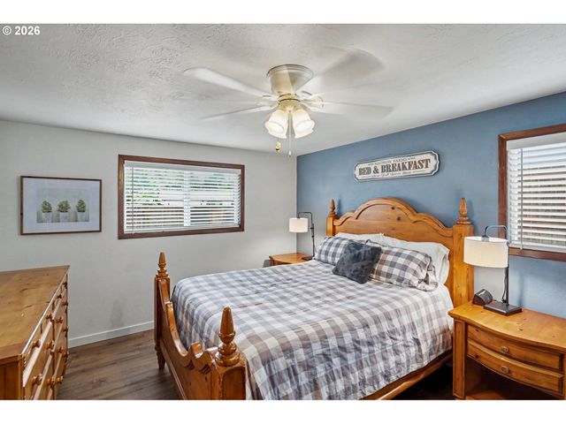 4345 JACKPINE St, Salem, OR 97305