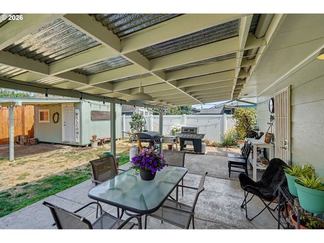 4345 JACKPINE St, Salem, OR 97305