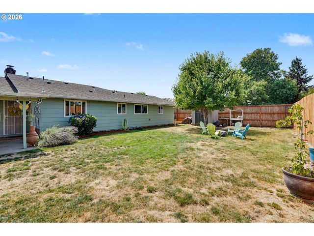 4345 JACKPINE St, Salem, OR 97305
