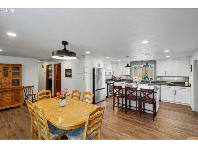 4345 JACKPINE St, Salem, OR 97305
