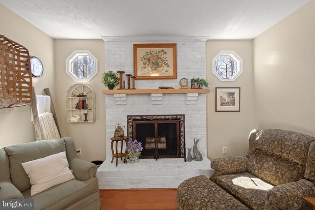 19332 HILLCREST LN, Jeffersonton, VA 22724