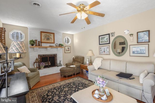 19332 HILLCREST LN, Jeffersonton, VA 22724