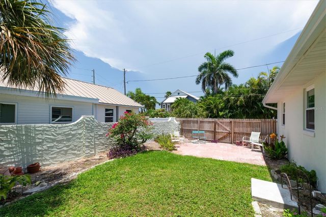 150 42ND AVENUE, St Pete Beach, FL 33706