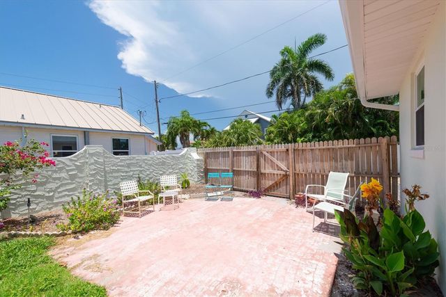 150 42ND AVENUE, St Pete Beach, FL 33706