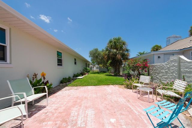 150 42ND AVENUE, St Pete Beach, FL 33706