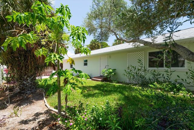 150 42ND AVENUE, St Pete Beach, FL 33706