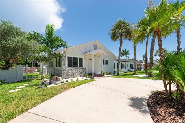 150 42ND AVENUE, St Pete Beach, FL 33706