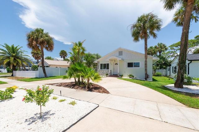 150 42ND AVENUE, St Pete Beach, FL 33706