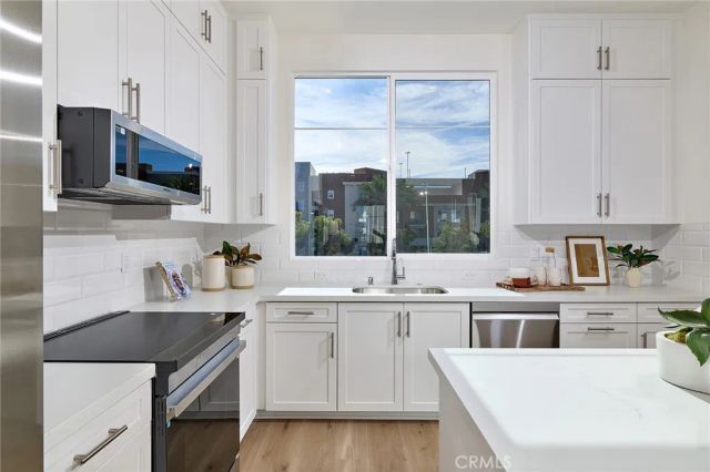 7255 Pointbreak Drive, Huntington Beach, CA 92647
