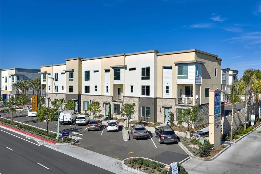 7255 Pointbreak Drive, Huntington Beach, CA 92647