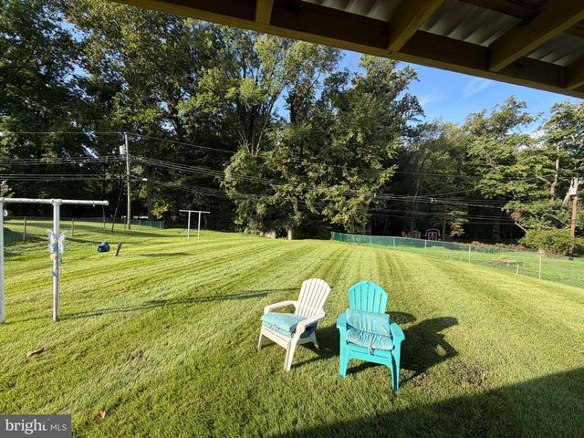 2483 W HELMS MNR, Upper Chichester, PA 19061