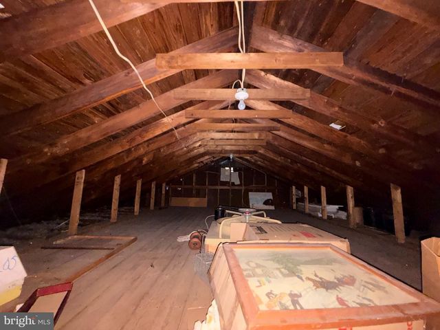 2483 W HELMS MNR, Upper Chichester, PA 19061